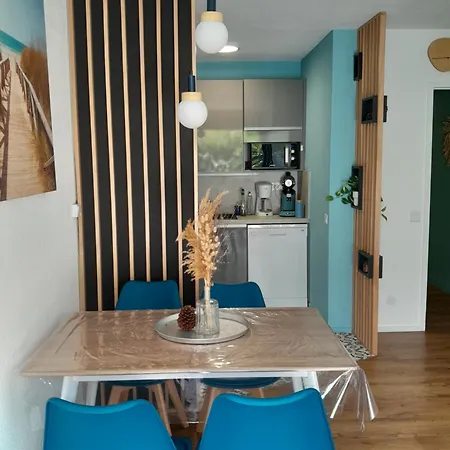 Appartement Joli 2 Pièces Sur Le Port Avec Piscine, Terrasse, Parking *